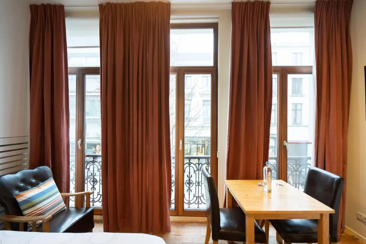 Frühstückspension Because The Night City Lodge Antwerpen