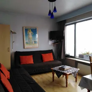 https://roof-studio-with-large-sun-terrace-in-middelkerke.ostend-hotel.net